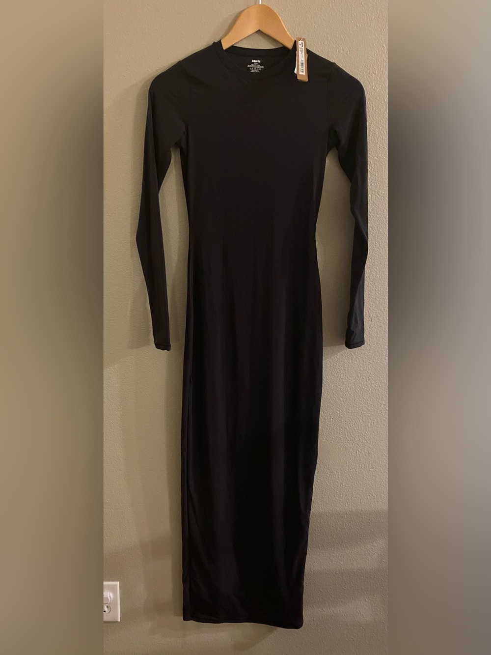 NWT SKIMS Fits Everybody Crew Neck Long Sleeve Maxi Dress - Onyx Size Small